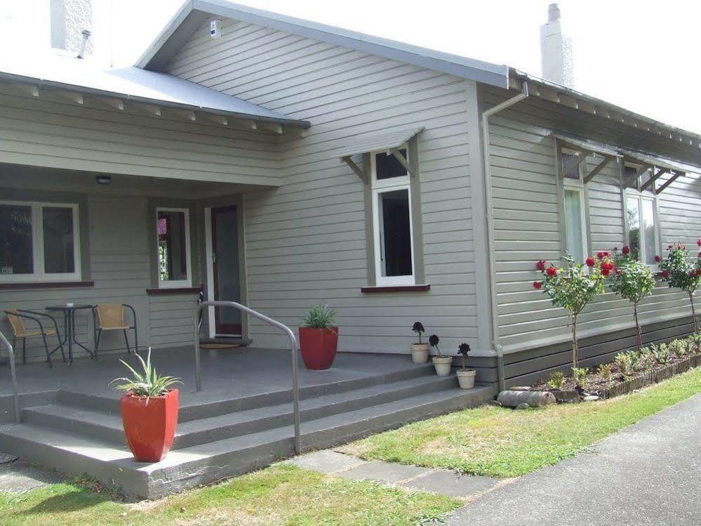 Tairoa Lodge & Cottage Hawera Exterior foto